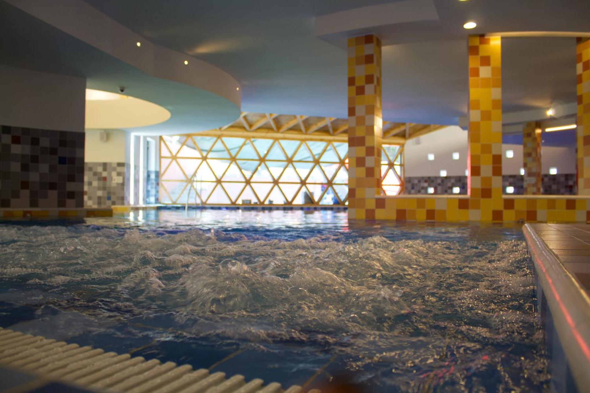Hotel Crystal Wellness & Spa Superior Sovata Exteriör bild