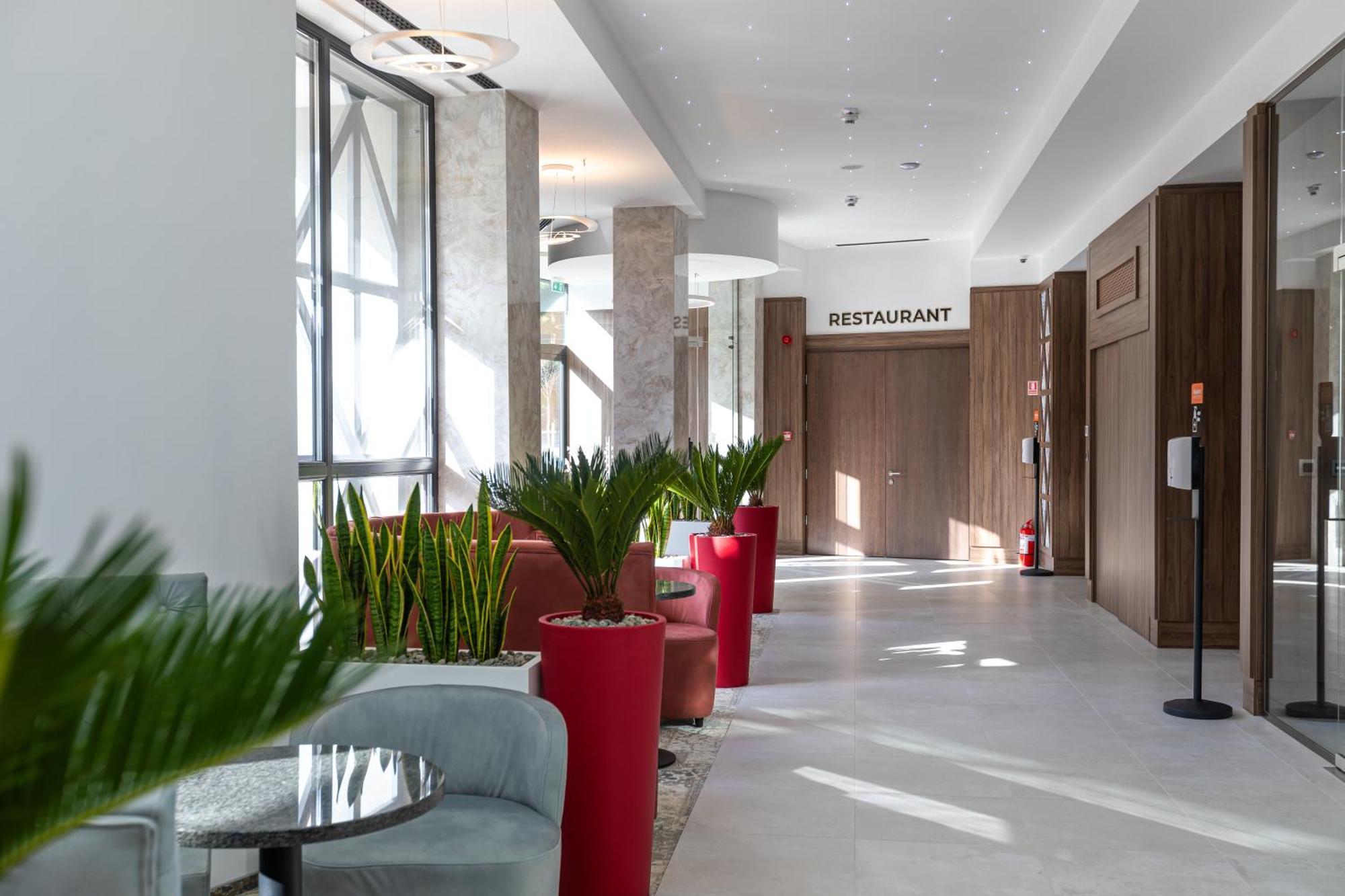 Hotel Crystal Wellness & Spa Superior Sovata Exteriör bild